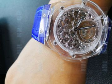 Resistenza all'abrasione blu di durezza 9H della cassa per orologi del cristallo di zaffiro di spessore 3.75mm alta