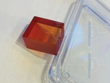 Blocchetto a cristallo artificiale verniciato dello zaffiro del cristallo di zaffiro del laser di rendimento elevato