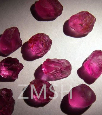 Caldo rosa FL Grade Laboratorio Creato zaffiro gemme grezze con durezza di Mohs 9 diamante