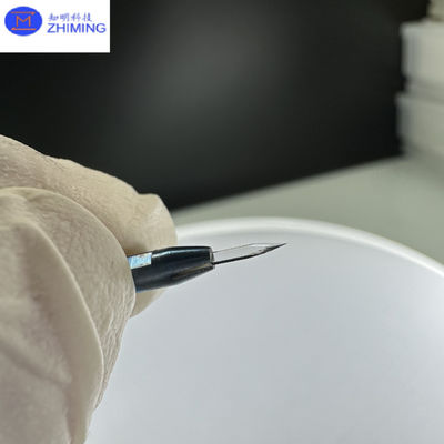 Le lame di zaffiro, di alta durezza, riducono efficacemente i danni ai tessuti per applicazioni mediche