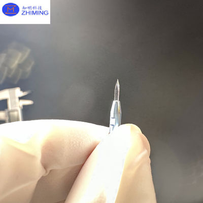 Le lame di zaffiro, di alta durezza, riducono efficacemente i danni ai tessuti per applicazioni mediche