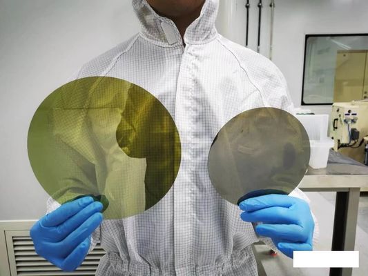 Cristalli di semi di SiC, in particolare quelli con diametri di 153, 155, 205, 203 e 208 mm