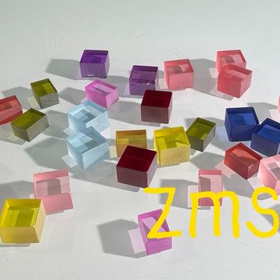 Coltivazione artificiale dopato colore zaffiro AL2O3 Metodo CZ personalizzato Rubino Blu Padparadscha