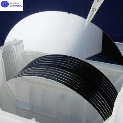 Si Wafer / Substrato spessore 8 pollici 675-775 μm, tipo P/N, orientamento 111, doppio / lato singolo lucidato