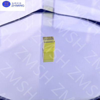 Smeraldo Zaffiro Gemma grezza sintetica di colore verde per gioielli e orologi