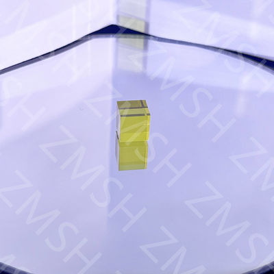 Smeraldo Zaffiro Gemma grezza sintetica di colore verde per gioielli e orologi