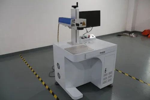 355nm UV Laser Marking Machine 3W/5W/10W Potenza opzionale ±0.01mm Precisione