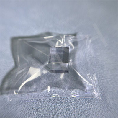 10x10x10mmt Lente ottica SiC trasparente 4H-SEMI Durezza 9.0 forma personalizzata