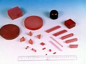 Buon prezzo Al2o3 ad alta frequenza Sapphire Crystal For Laser Device verniciata Ti in linea