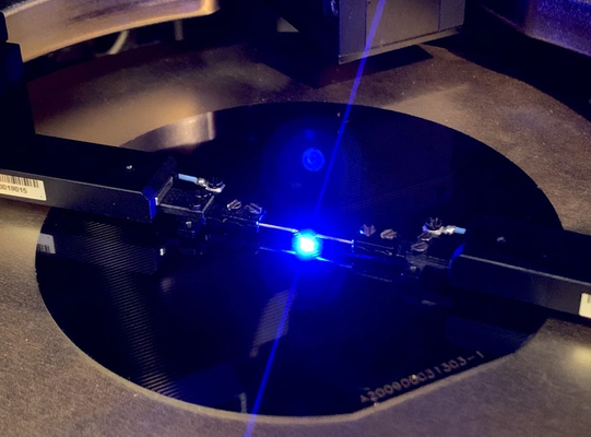 Buon prezzo Tipo del wafer N di Epi di si del diametro 200mm AlGaN per il micro LED a 6 pollici in linea