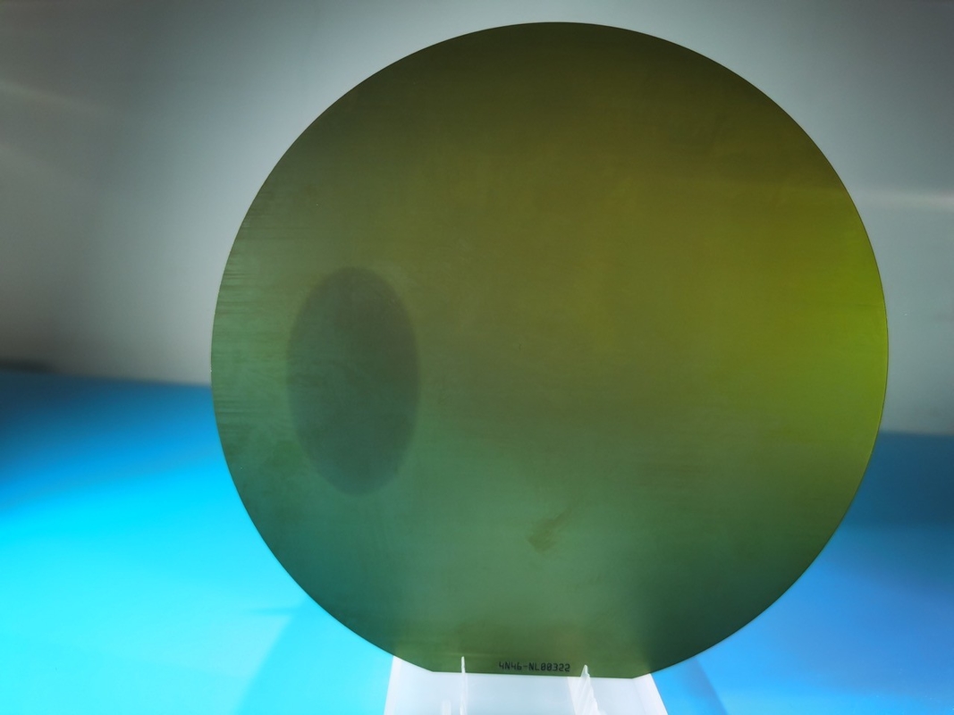Cristalli di semi di SiC, in particolare quelli con diametri di 153, 155, 205, 203 e 208 mm