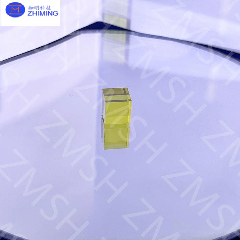Smeraldo Zaffiro Gemma grezza sintetica di colore verde per gioielli e orologi