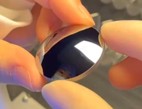 Buon prezzo Singolo Crystal Silicon Windows Wafer Substrate su misura Demo Monocrystalline Silicon Lens in linea