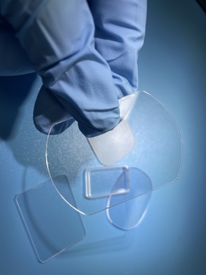 Buon prezzo Finestra protettiva ottica in vetro zaffiro con vetro zaffiro tagliato al laser in linea