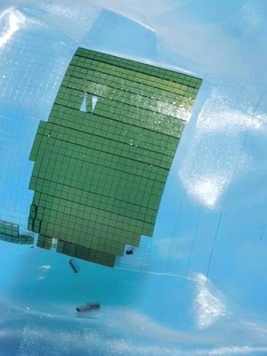 Buon prezzo Lenti SiC quadrate con vetro a carburo di silicio 1x1x0.5mmt in linea