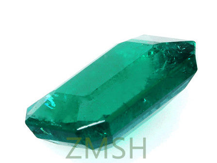 Buon prezzo Smeraldo verde zaffiro Gemma grezza realizzata in laboratorio per gioielli squisiti in linea