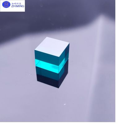 Buon prezzo Colore sintetico gemma zaffiro pietra grezza blu cielo durezza Mohs 9 per gioielli artigianali in linea