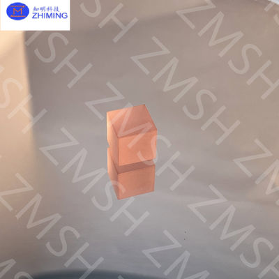 Sapphire rosa Gemstone sintetico Sakura Rosa Materia prima per la produzione di gioielli Durezza di Mohs di 9