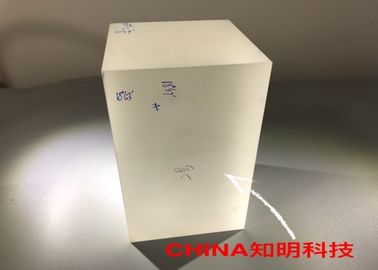 Buon prezzo blocchetti ottici su misura del cubo dello zaffiro ruvido per la copertura sferica ottica in linea