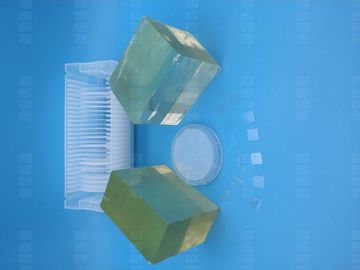 Buon prezzo substrati monocristallini sottili superconduttori del cristallo del MgO del substrato 10x10x0.5mmt in linea