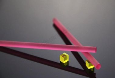 Buon prezzo Corrosione su misura ricoprente di alta durezza del cristallo di zaffiro del laser di dimensione anti in linea
