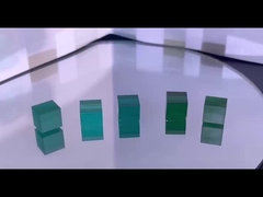 Sapphire gemstone verde olivo verde