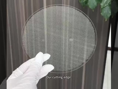 Campione di perforazione laser in vetro